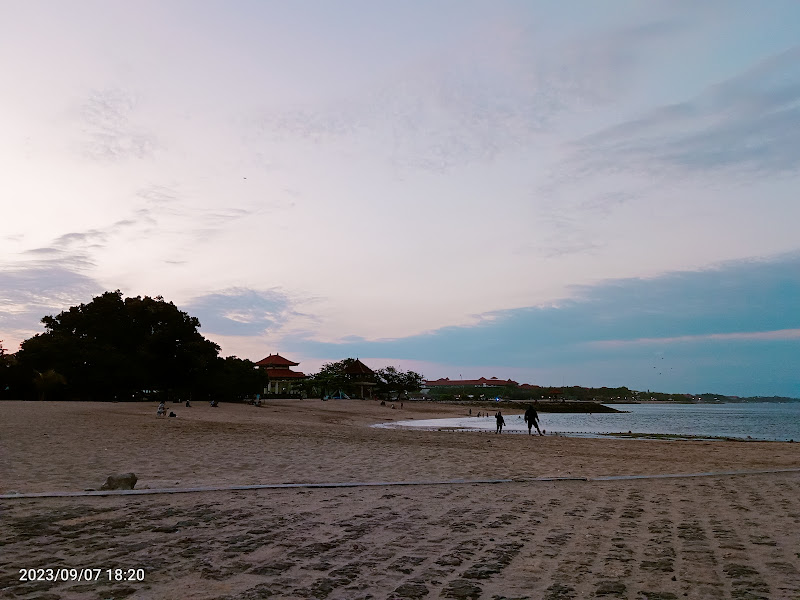 PANTAI SAMUH