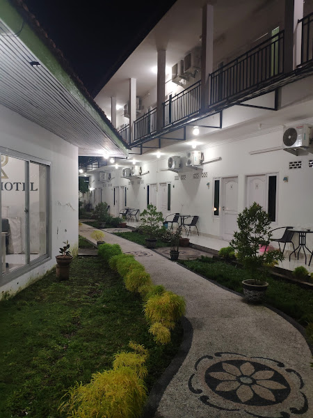 RedDoorz near Mataram University