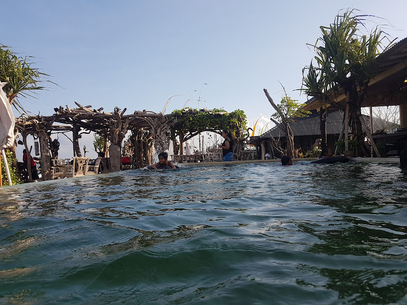 Pantai Lembeng