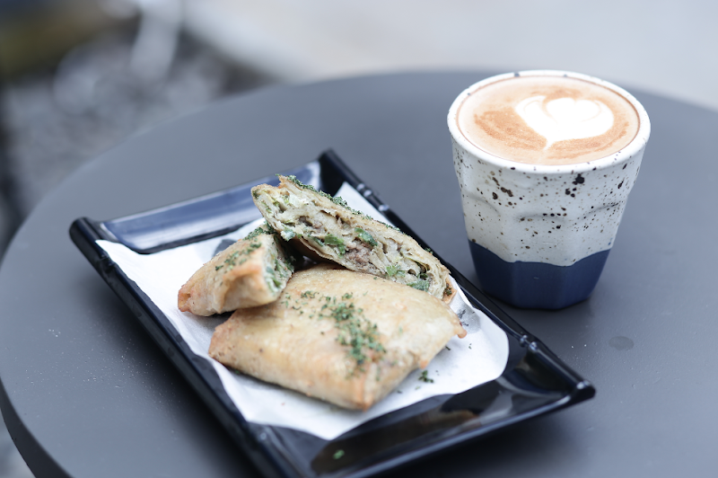 MONARKI COFFEE