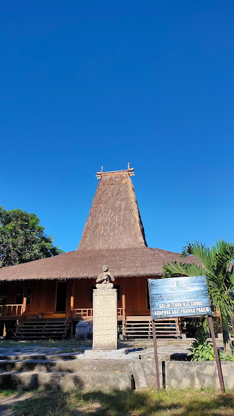 Kampung Raja Prailiu