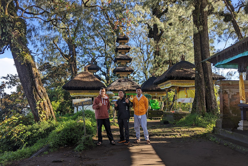 Pura Pucak Mangu