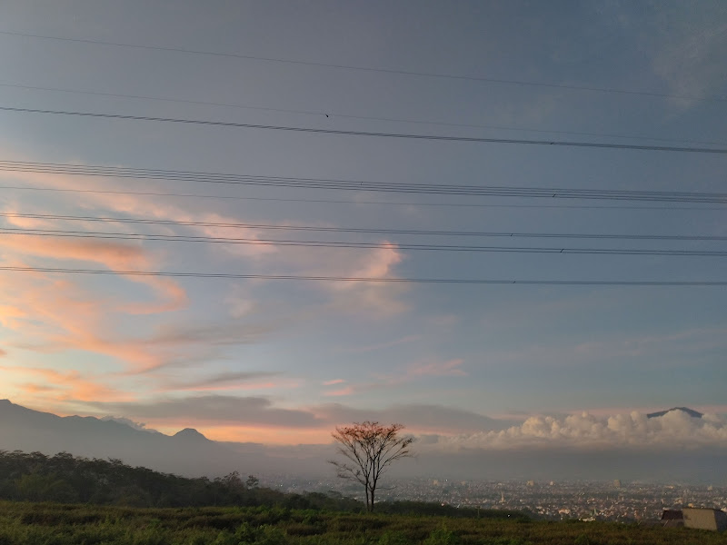BUKIT AREMA