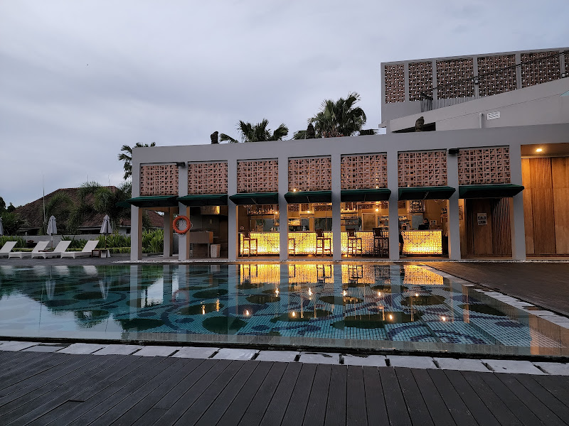 Eastin Ashta Resort