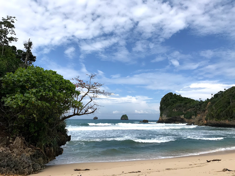 Pantai Telok