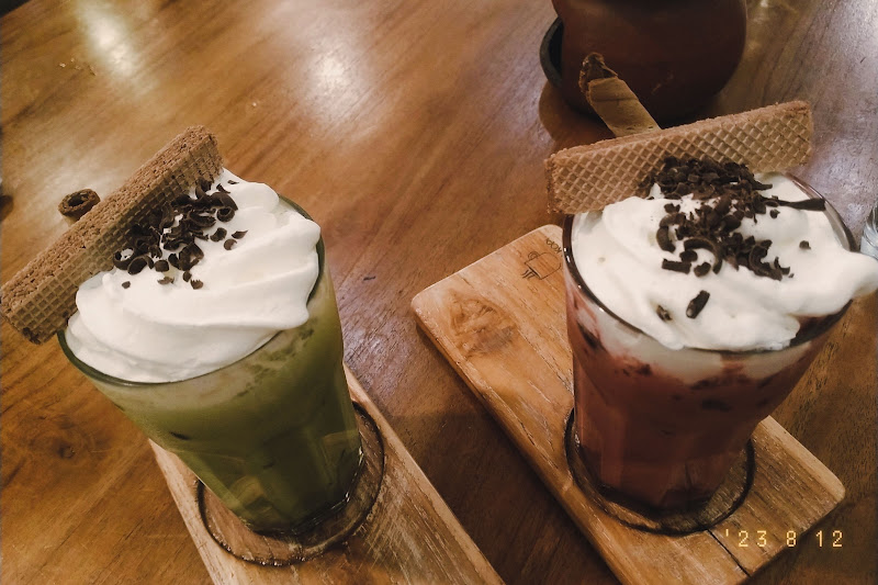 Atap Rumah Cafe
