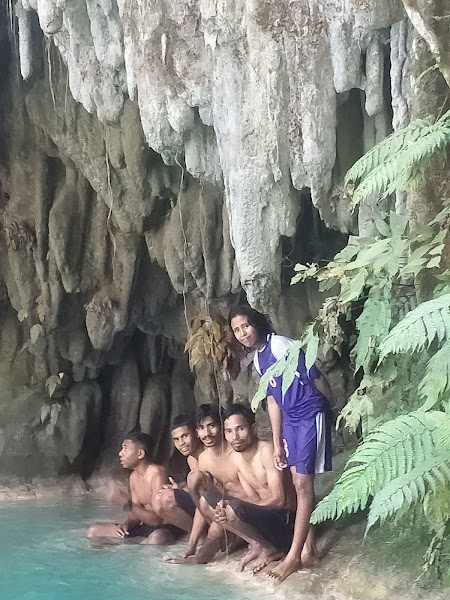 Air Terjun Kolam Jodoh Lewa Tidahu