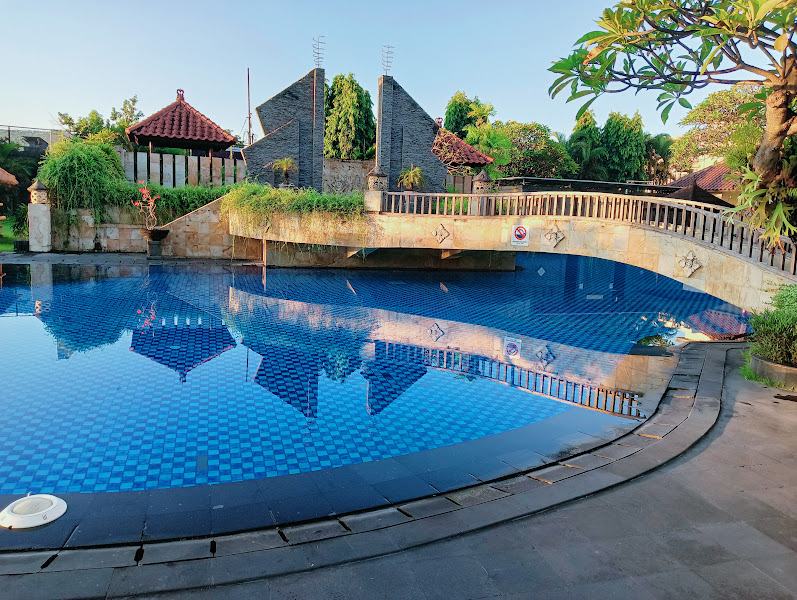Lombok Raya Hotel