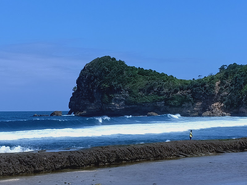 Pantai Parang Dowo