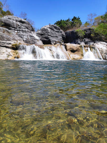 Air Terjun Lakolat