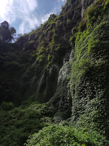 Air Terjun Sumber Pitu