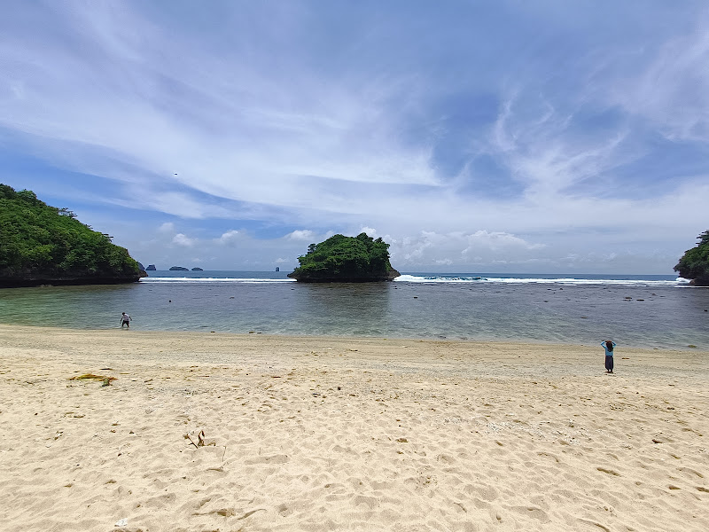 Pantai Bangsong