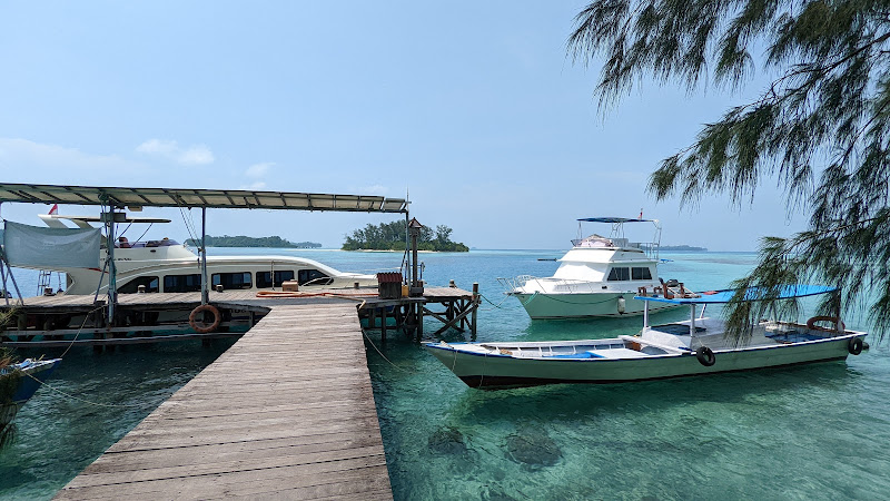 Pulau Macan Eco Lodge